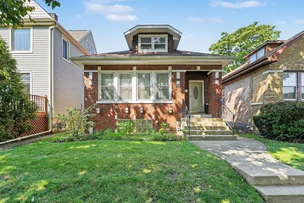 3120 Clinton Avenue, Berwyn, IL 60402