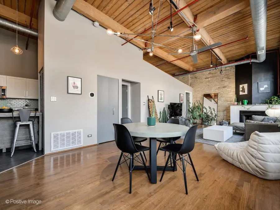5001 N Wolcott Avenue #204, Chicago, IL 60640 - #3