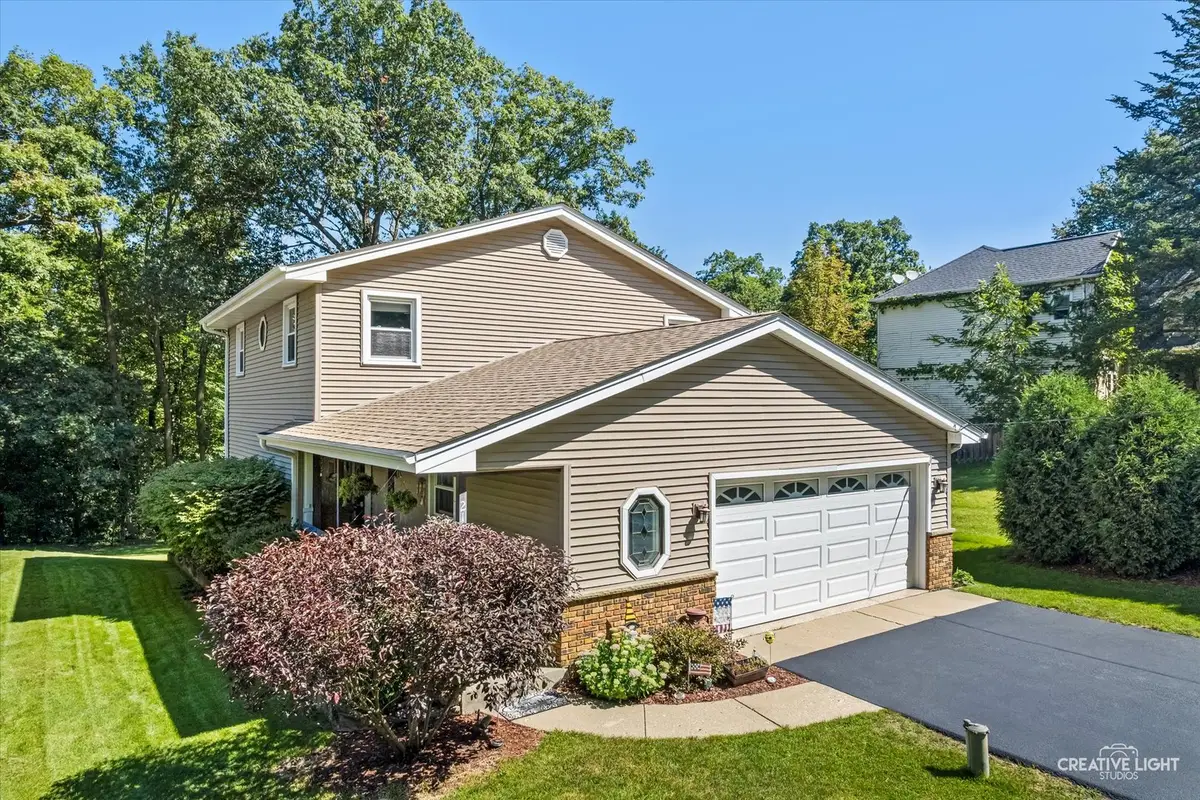 21436 W Sylvan Drive, Mundelein, IL 60060 - #1
