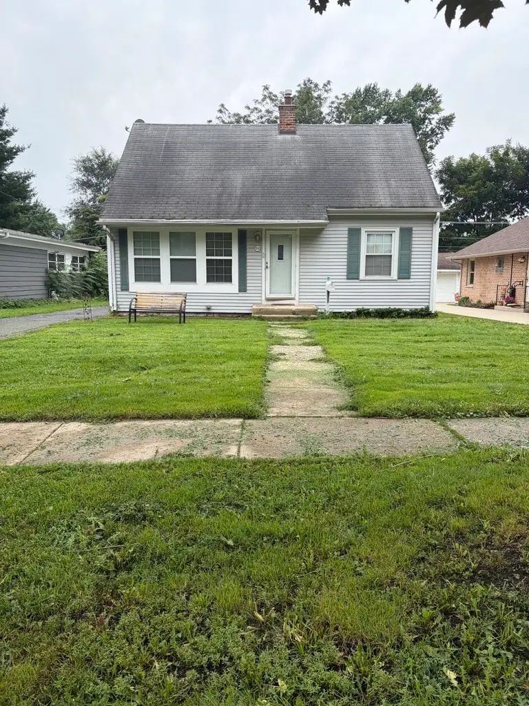 536 Fremont Street, West Chicago, IL 60185 - #1