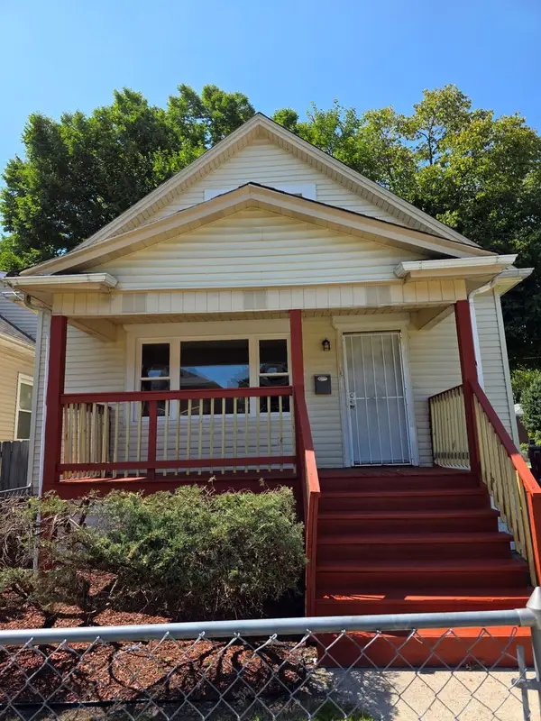 Address Withheld By Seller, Chicago, IL 60617