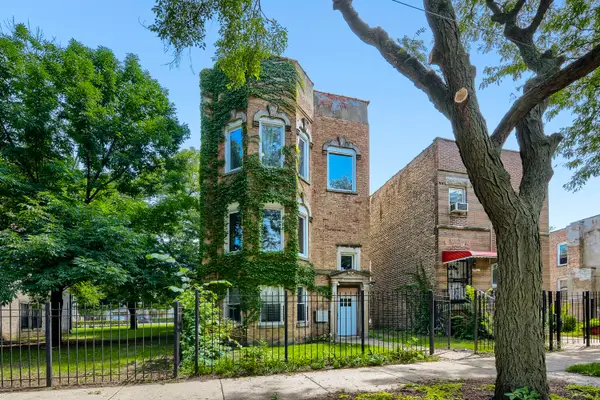 Address Withheld By Seller, Chicago, IL 60653