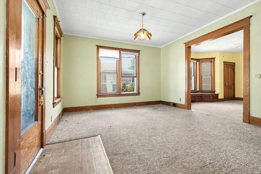 205 E Hickory Street, Fairbury, IL 61739 - #3