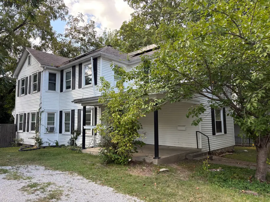 417 N Johnson Avenue, Mount Vernon, IL 62864 - #3