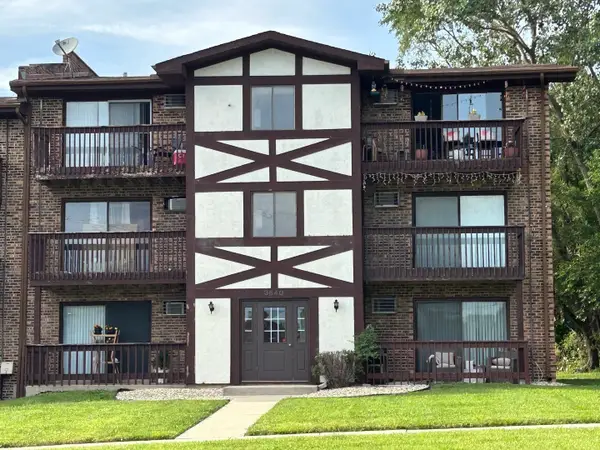 3640 W 119th Street #302, Alsip, IL 60803