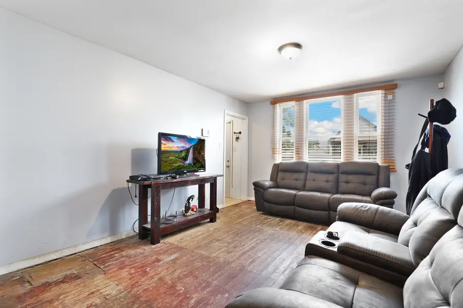 227 154th Place, Calumet City, IL 60409 - #2