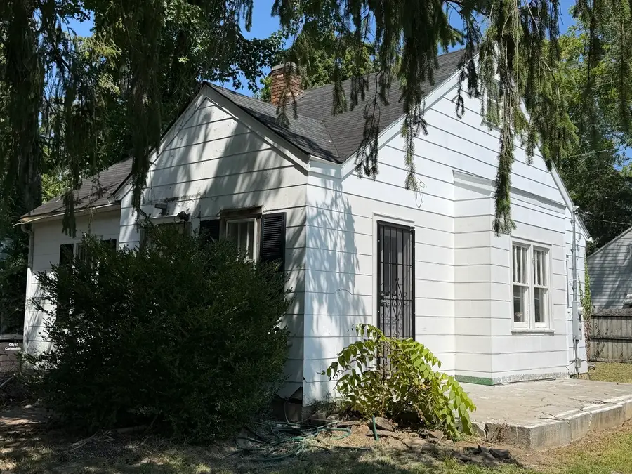 707 N Oakland Avenue, Carbondale, IL 62901 - #3