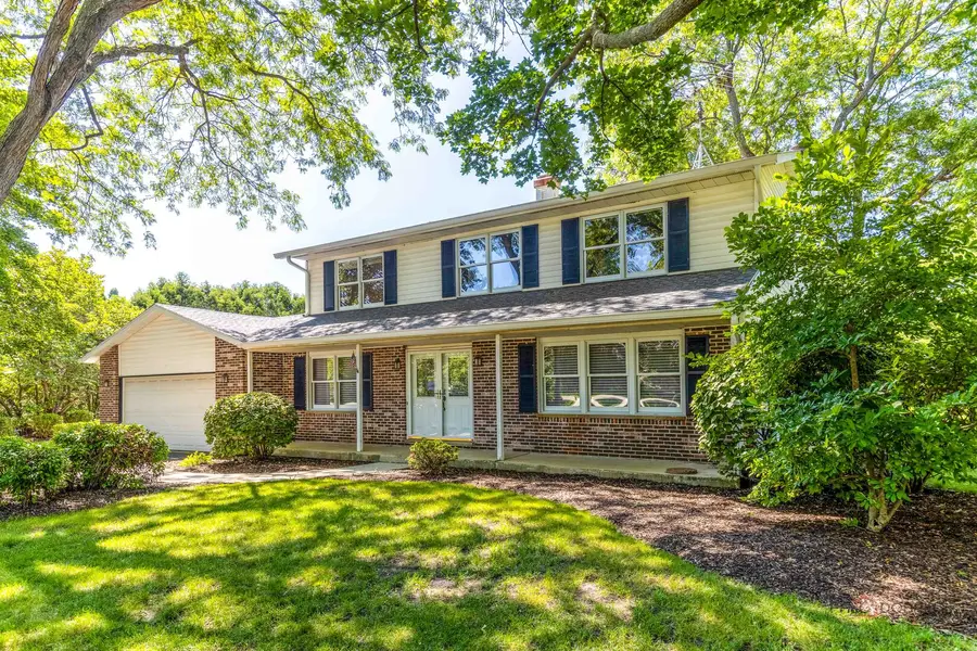 19665 W Hawthorne Boulevard, Mundelein, IL 60060 - #2