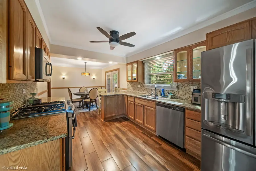 3884 Woodlawn Avenue, Gurnee, IL 60031 - #2