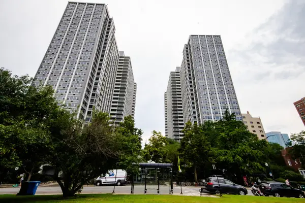 4250 N Marine Drive #1010, Chicago, IL 60613