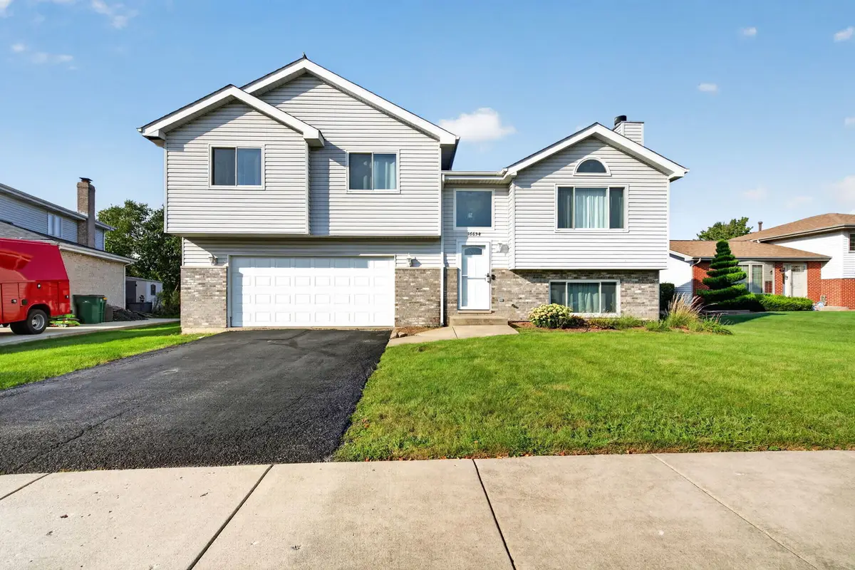 16654 W Sioux Drive, Lockport, IL 60441 - #1
