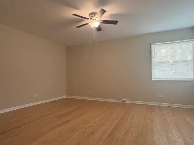 180 E Northwest Highway #A, Des Plaines, IL 60016 - #3