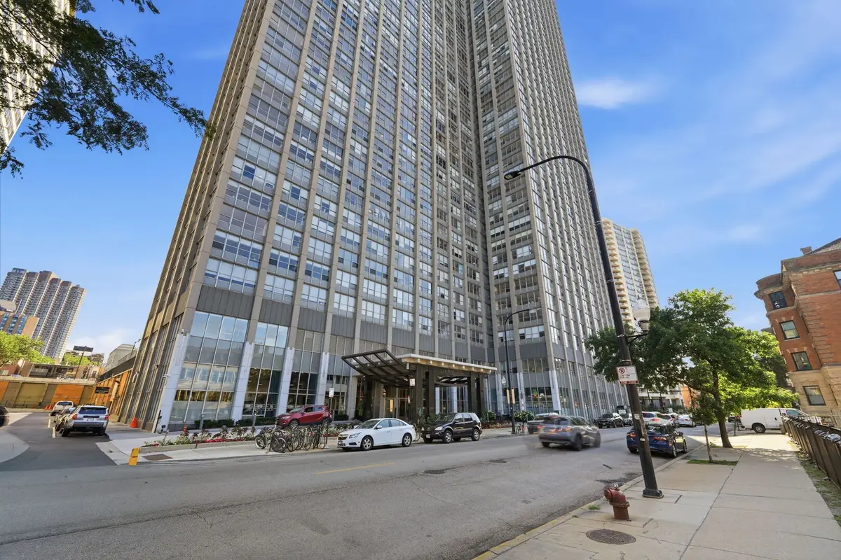 655 W Irving Park Road #3404, Chicago, IL 60613 - #1