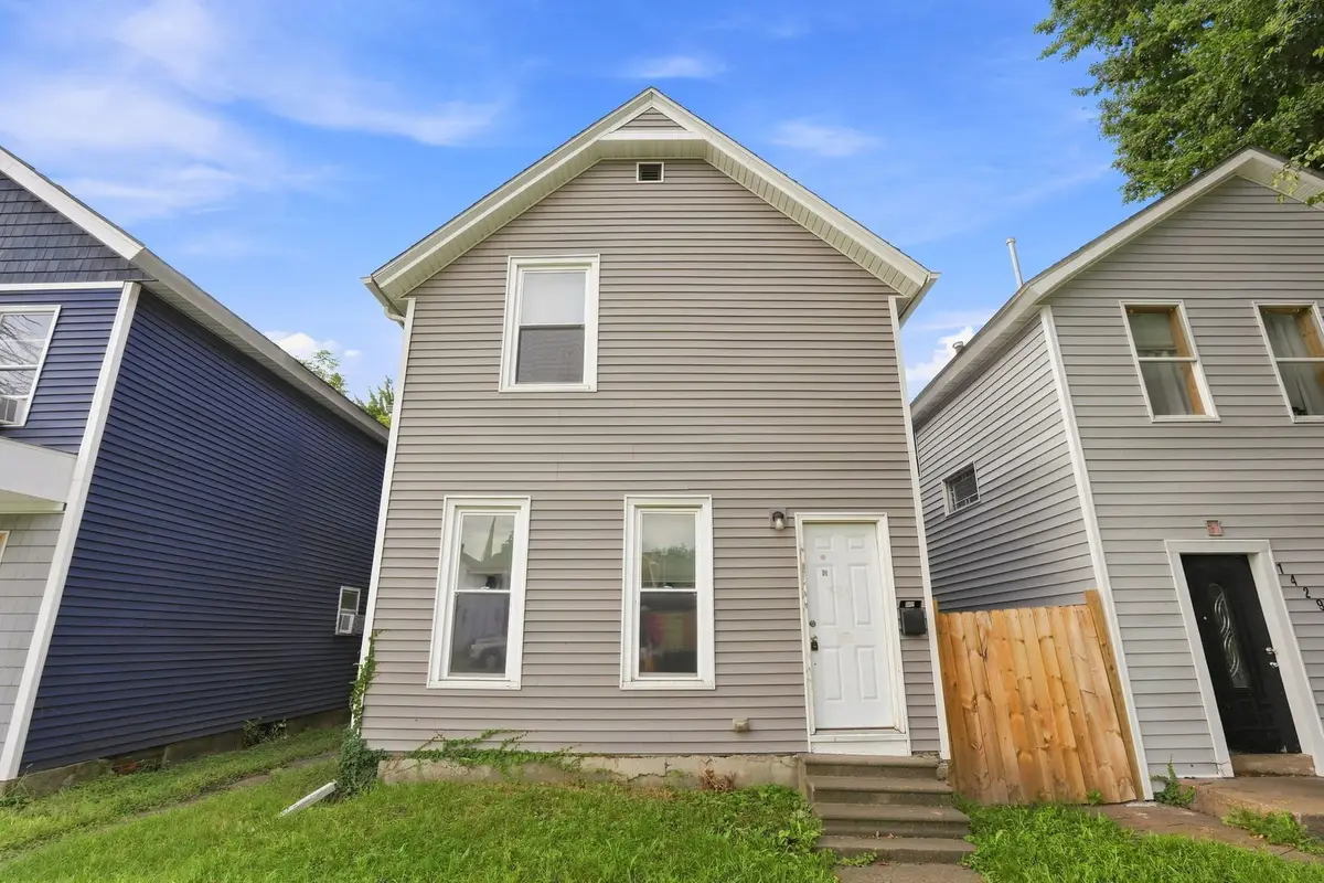 1427 W 4th Street, Davenport, IA 52802 - #1