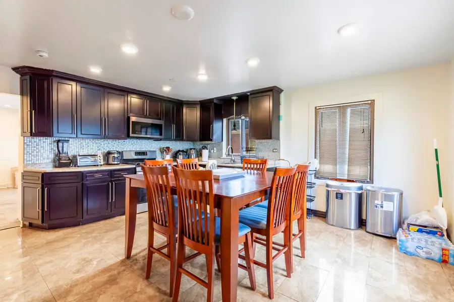 1895 Welwyn Avenue, Des Plaines, IL 60018 - #3