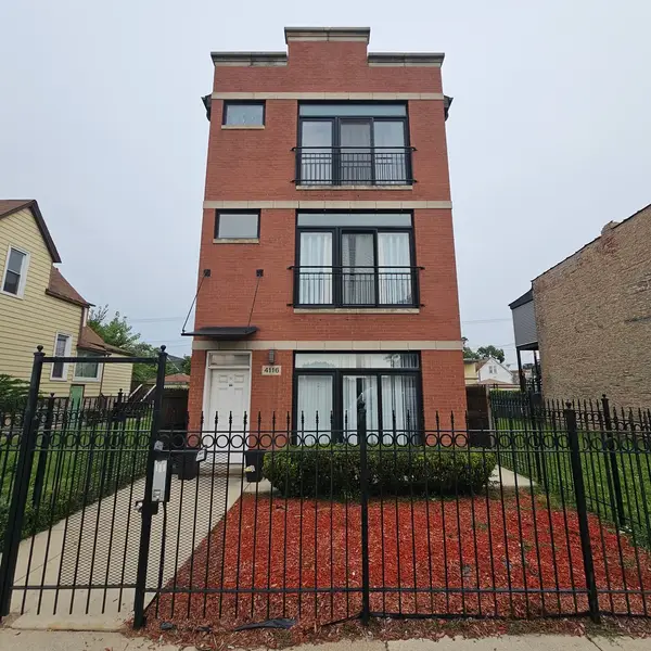 4116 W Congress Parkway #2, Chicago, IL 60624