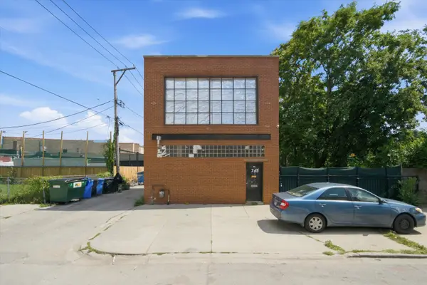 743 N Avers Avenue, Chicago, IL 60651