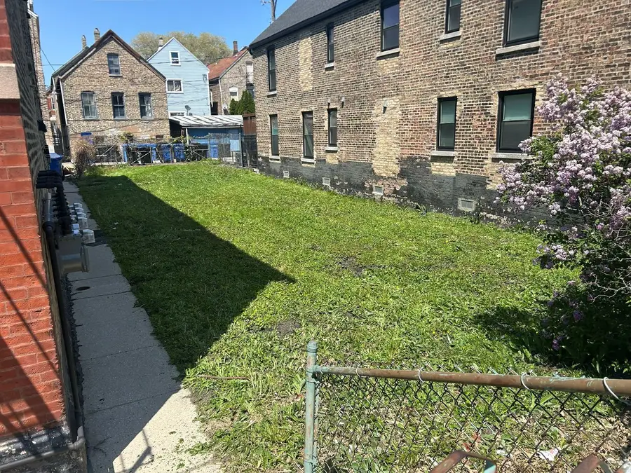 924 W 32nd Place, Chicago, IL 60608 - #3