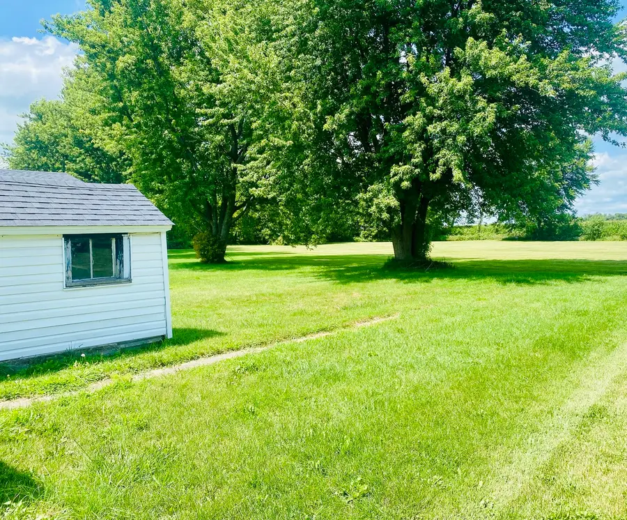 10632 E Titus Road, Rochelle, IL 61068 - #2