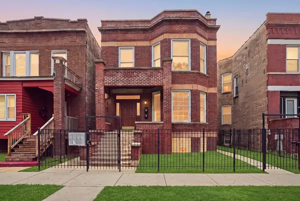 Address Withheld By Seller, Chicago, IL 60619