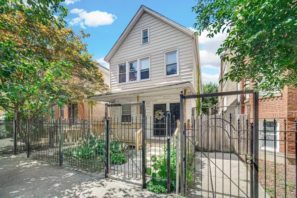 2432 N Campbell Avenue, Chicago, IL 60647