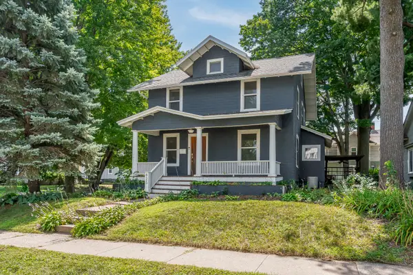 825 E Central Park Avenue, Davenport, IA 52803