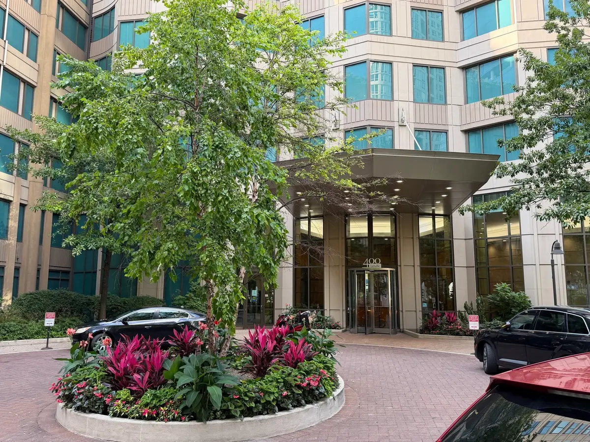 400 N La Salle Drive #1103, Chicago, IL 60654 - #1