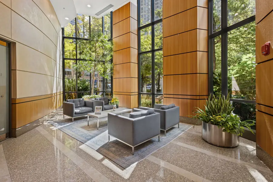 400 N La Salle Drive #1103, Chicago, IL 60654 - #2