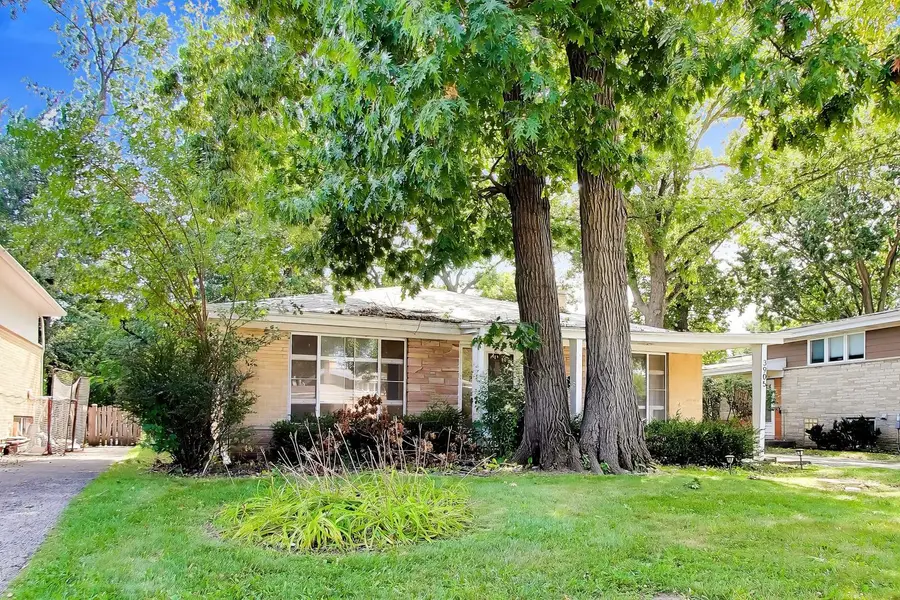 3905 Sugar Loaf Lane, Skokie, IL 60076 - #3