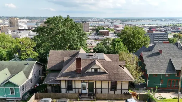 528 W 6th Street, Davenport, IA 52803