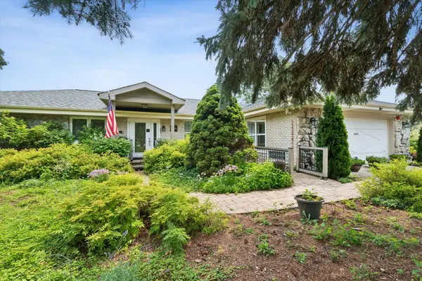 6441 S Richmond Avenue, Willowbrook, IL 60527