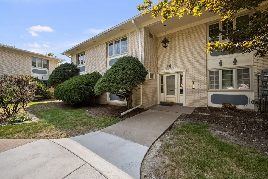 930 17th Street, Moline, IL 61265 - #2