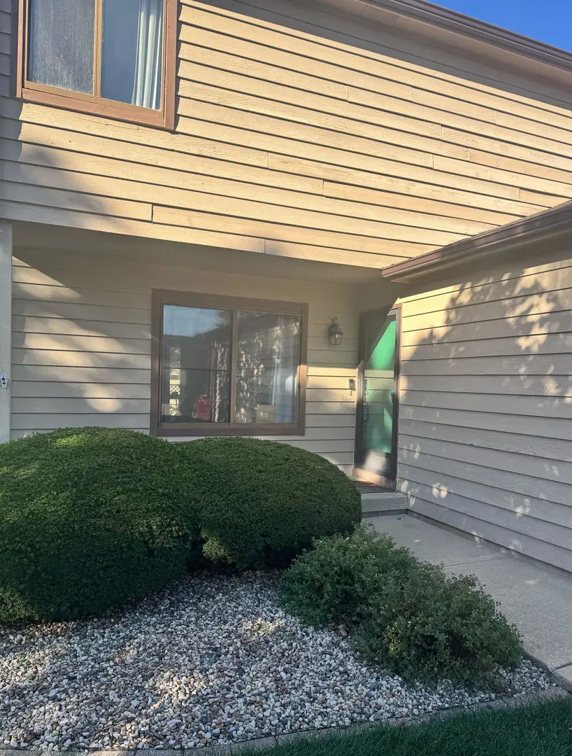 1222 Lancaster Drive #1222, Champaign, IL 61821 - #2