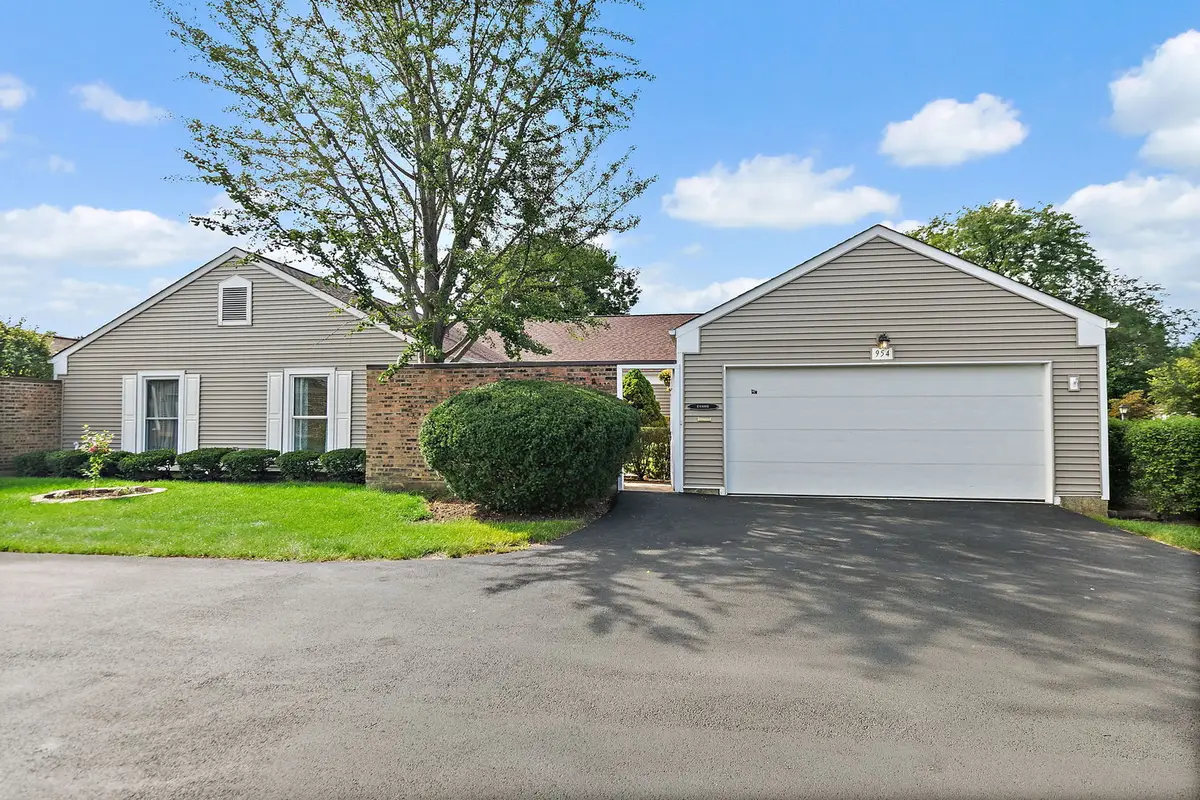 954 Dartmouth Drive, Wheaton, IL 60189 - #1