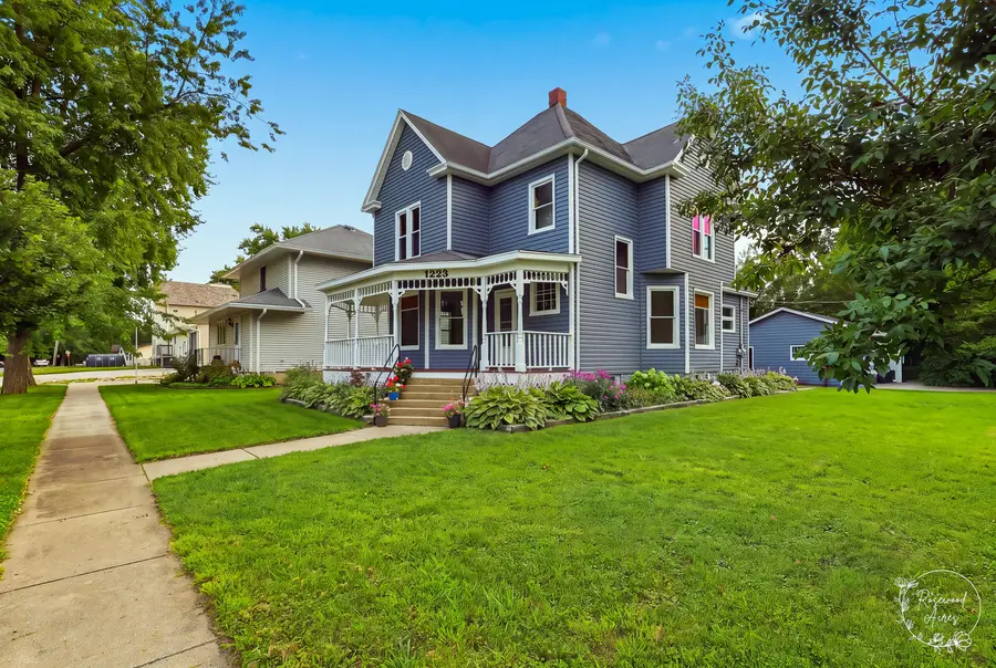 1223 N Locust Street, Pontiac, IL 61764 - #3