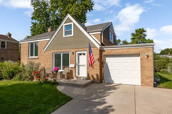 812 Kemman Avenue, La Grange Park, IL 60526
