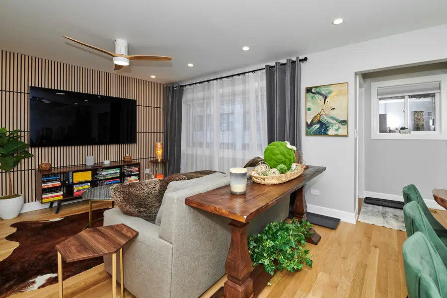 6242 N Kenmore Avenue #D, Chicago, IL 60660 - #2