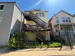 8919 S Escanaba Avenue, Chicago, IL 60617