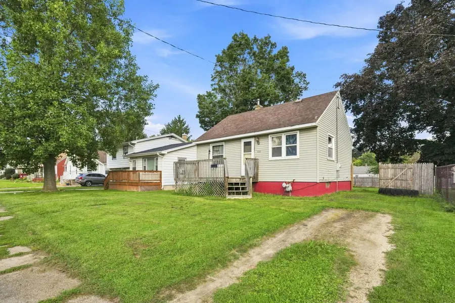 1306 13th Avenue, Sterling, IL 60181 - #2