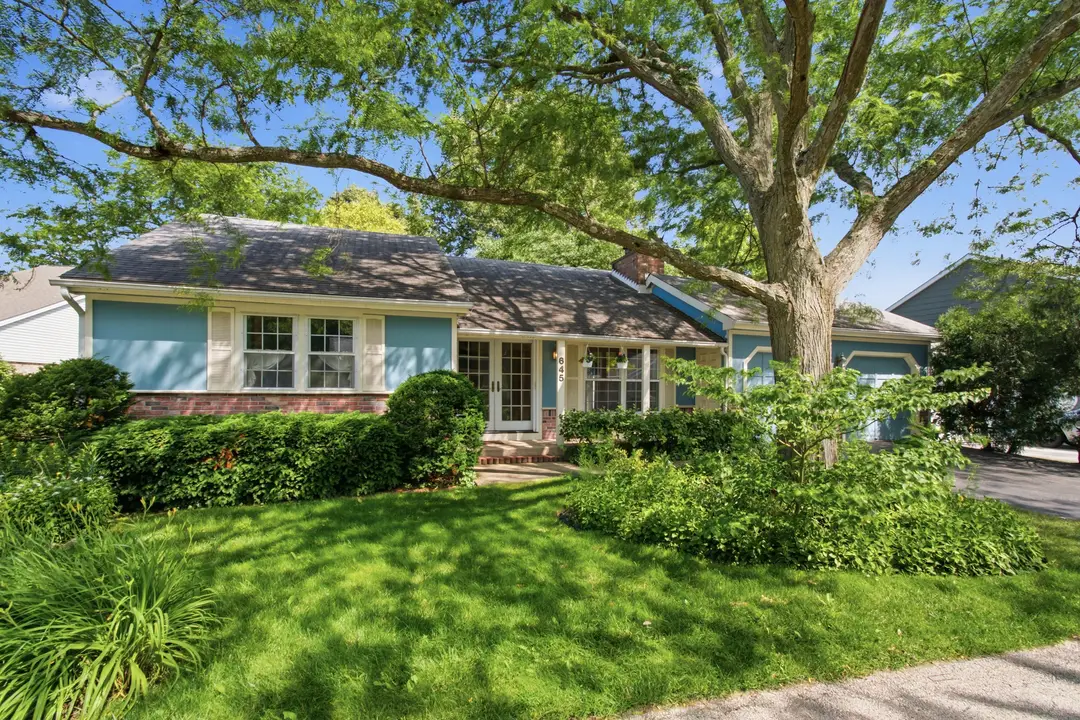 645 Stout Court, Gurnee, IL 60031 - #1