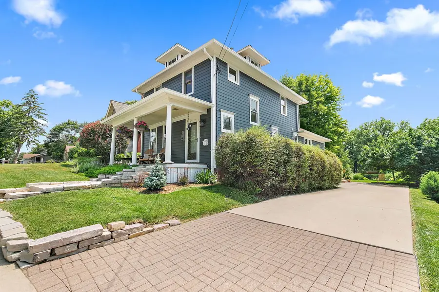 512 Barrington Avenue, East Dundee, IL 60118 - #2