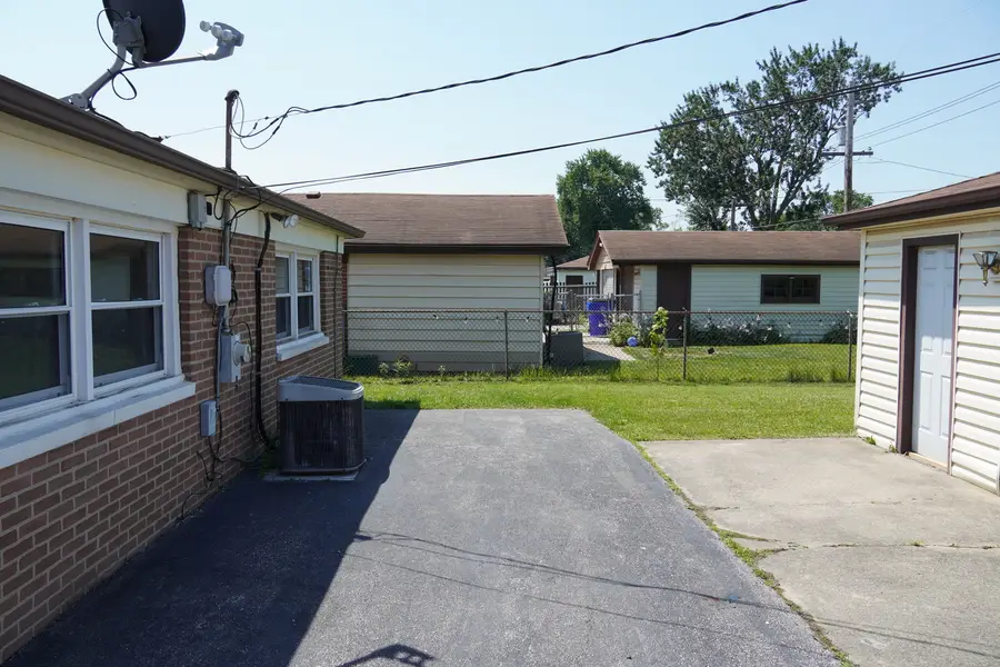 11612 S Harry J Rogowski Drive, Merrionette Park, IL 60803 - #3