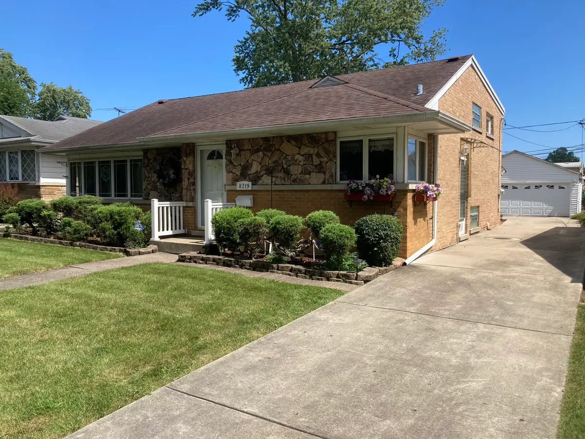 8719 N Oriole Avenue, Niles, IL 60714 - #1