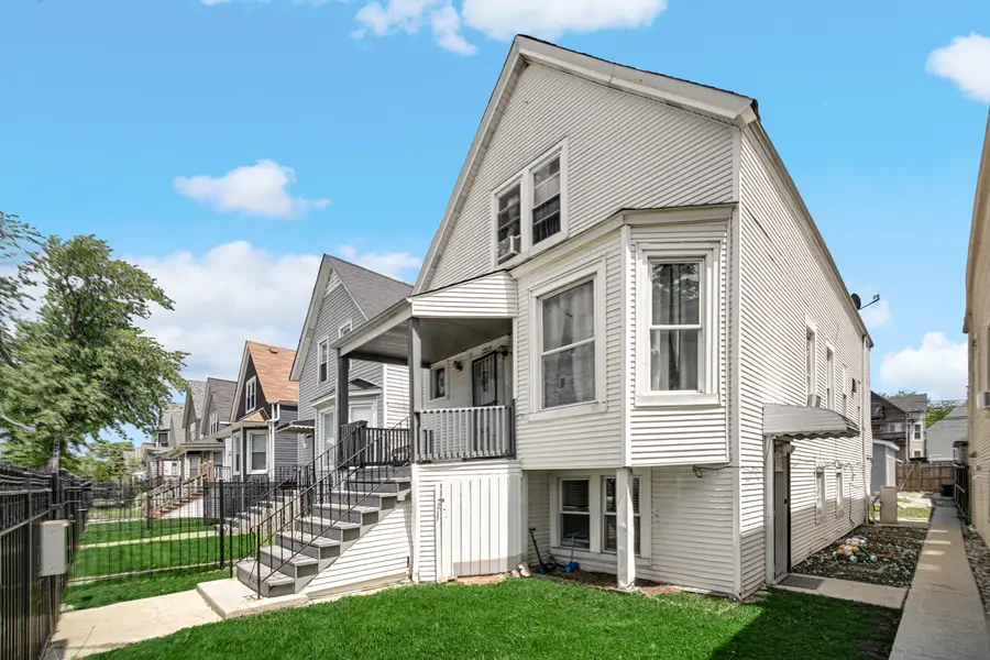 2213 N Kildare Avenue, Chicago, IL 60639 - #3