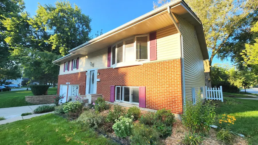 132 N Kitson Drive, Palatine, IL 60074 - #2
