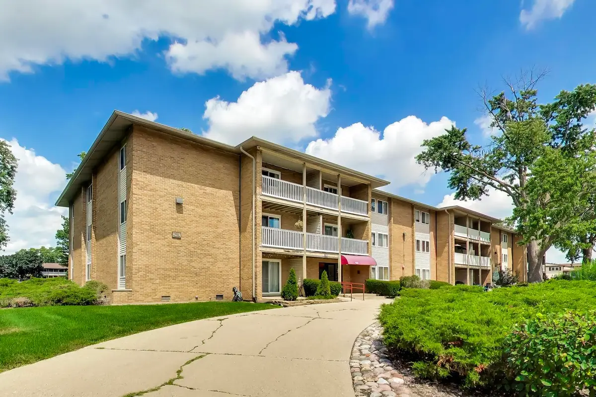 960 Beau Drive #307, Des Plaines, IL 60016 - #1