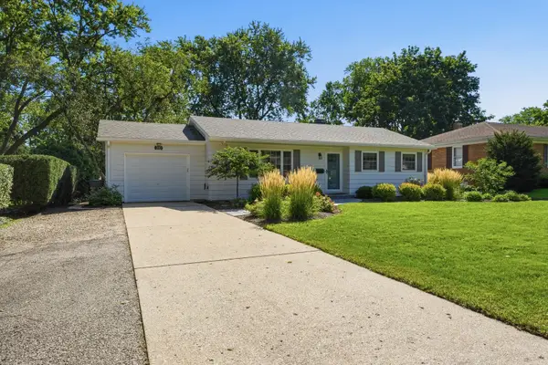 191 Peterson Parkway, Crystal Lake, IL 60014