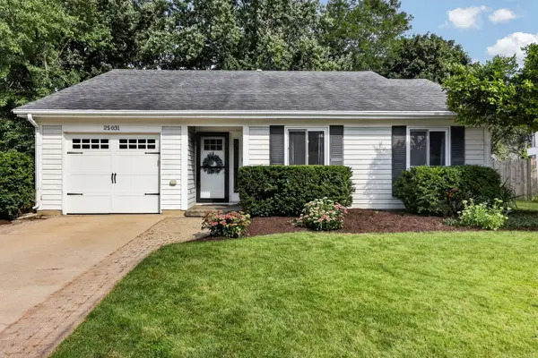 2S031 Continental Drive, Warrenville, IL 60555