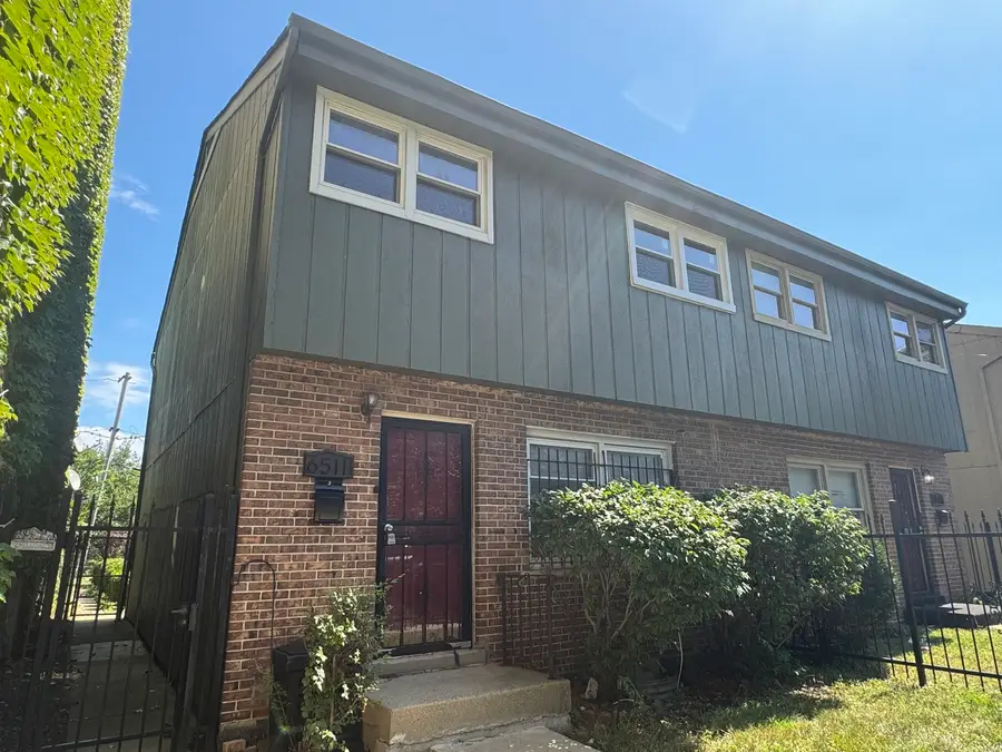 6511 S Ellis Avenue, Chicago, IL 60637 - #2