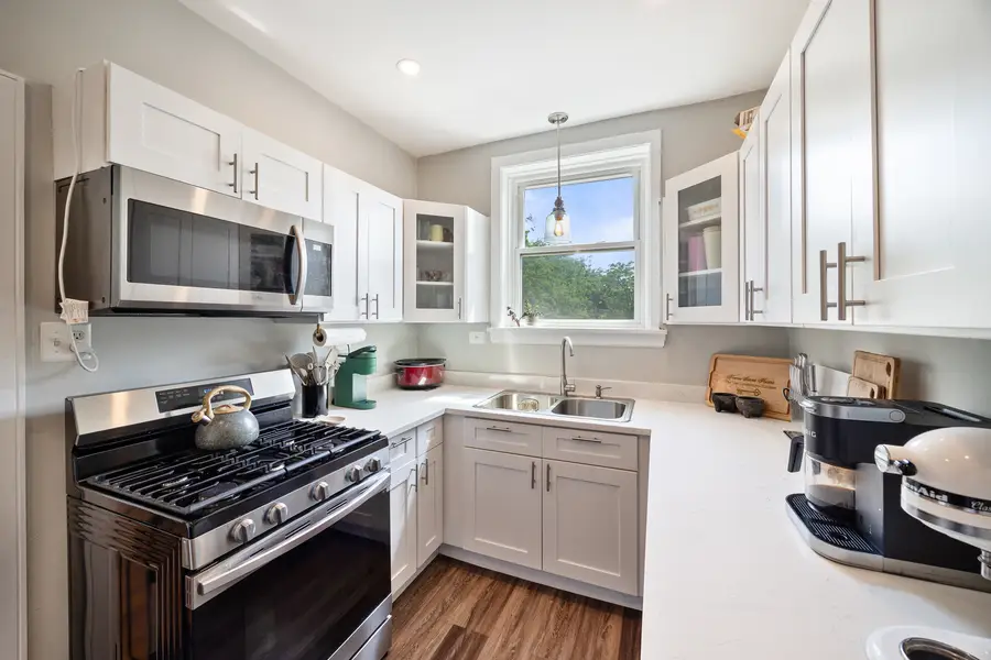 338 S East Avenue #3N, Oak Park, IL 60302 - #3